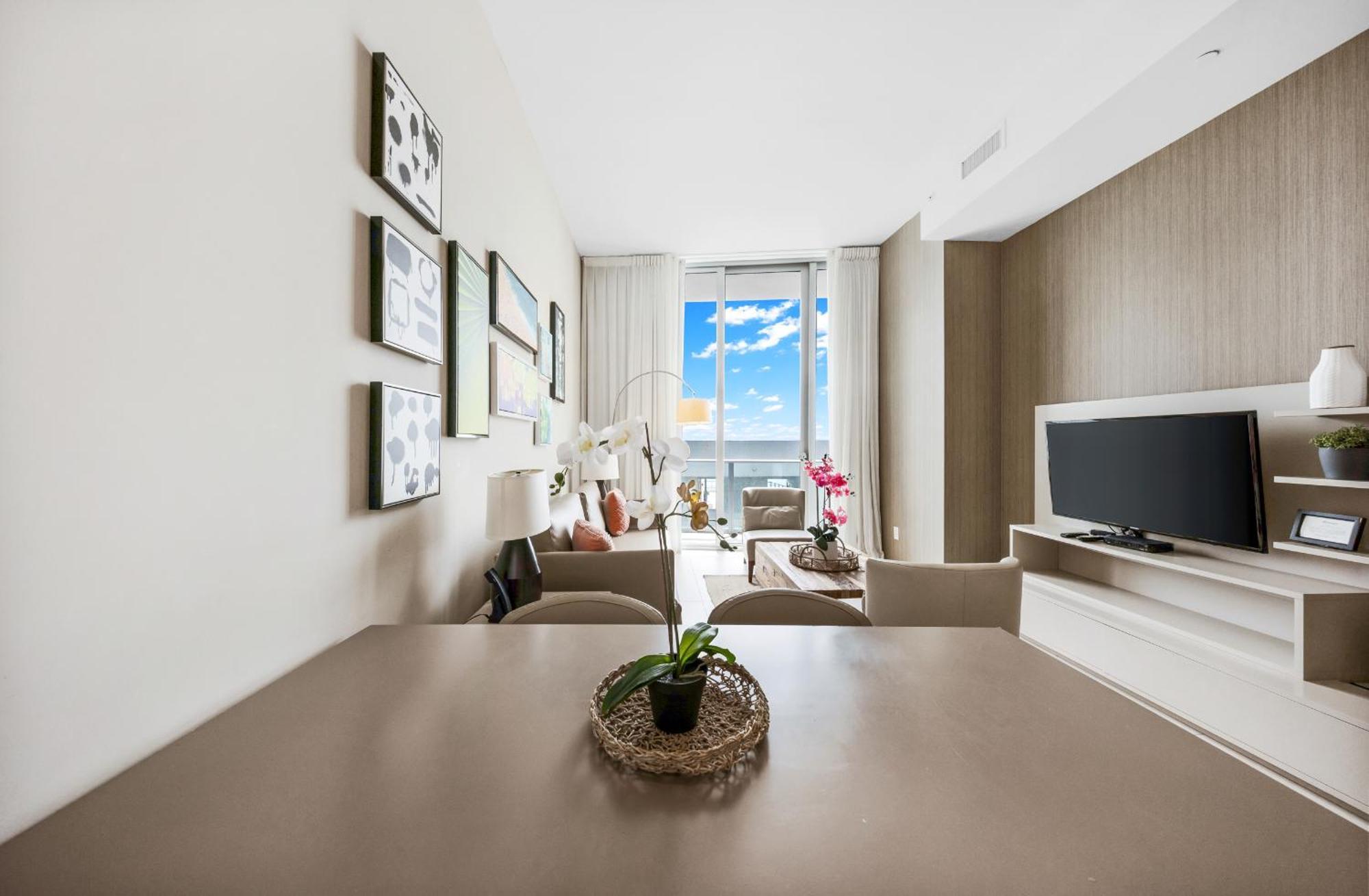 Wake Up To The Sound Of Waves In A Stylish Condo In A Luxury Resort Χόλιγουντ Εξωτερικό φωτογραφία