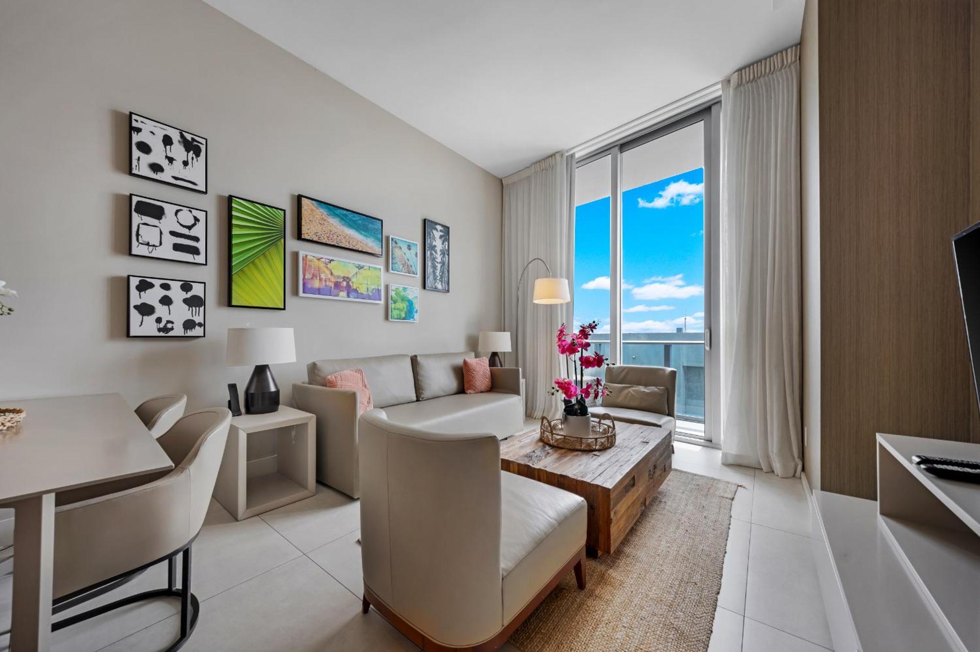 Wake Up To The Sound Of Waves In A Stylish Condo In A Luxury Resort Χόλιγουντ Εξωτερικό φωτογραφία