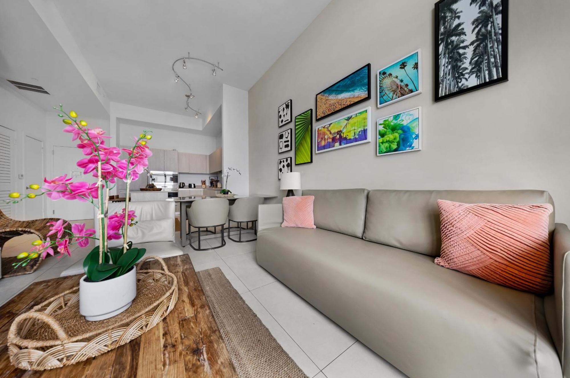 Wake Up To The Sound Of Waves In A Stylish Condo In A Luxury Resort Χόλιγουντ Εξωτερικό φωτογραφία