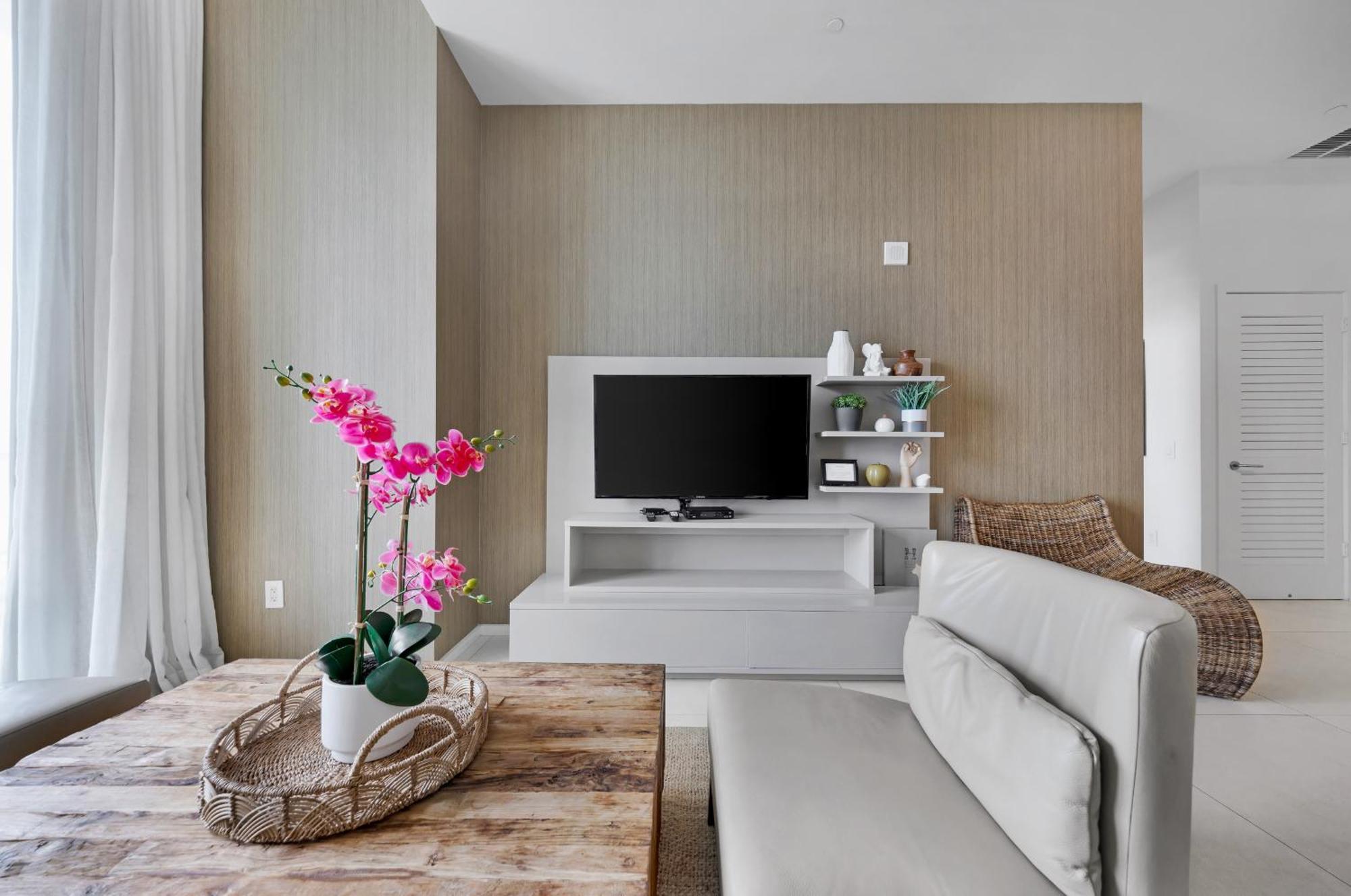 Wake Up To The Sound Of Waves In A Stylish Condo In A Luxury Resort Χόλιγουντ Εξωτερικό φωτογραφία