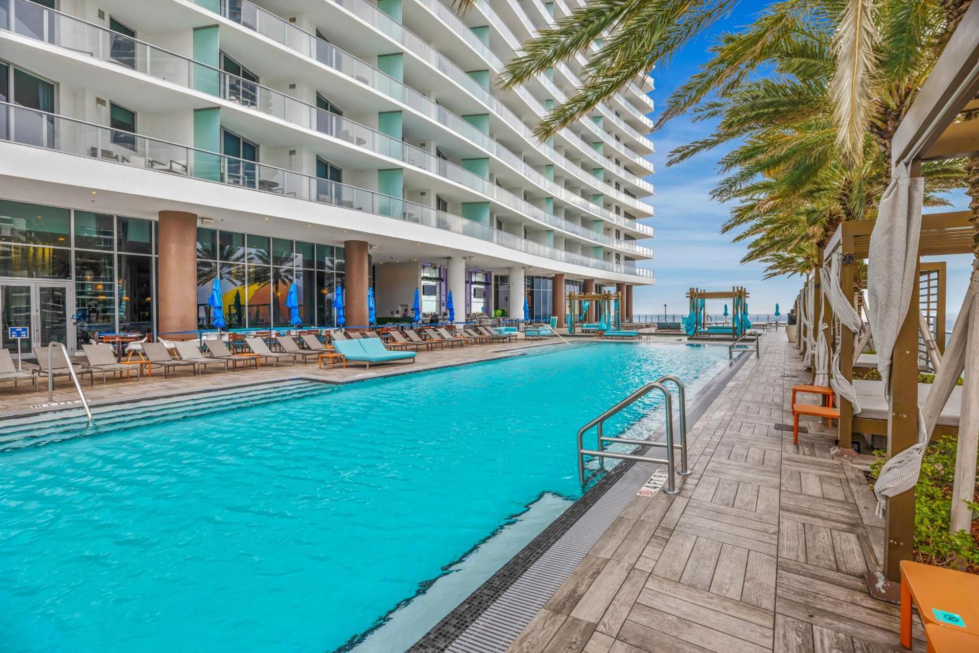 Wake Up To The Sound Of Waves In A Stylish Condo In A Luxury Resort Χόλιγουντ Εξωτερικό φωτογραφία