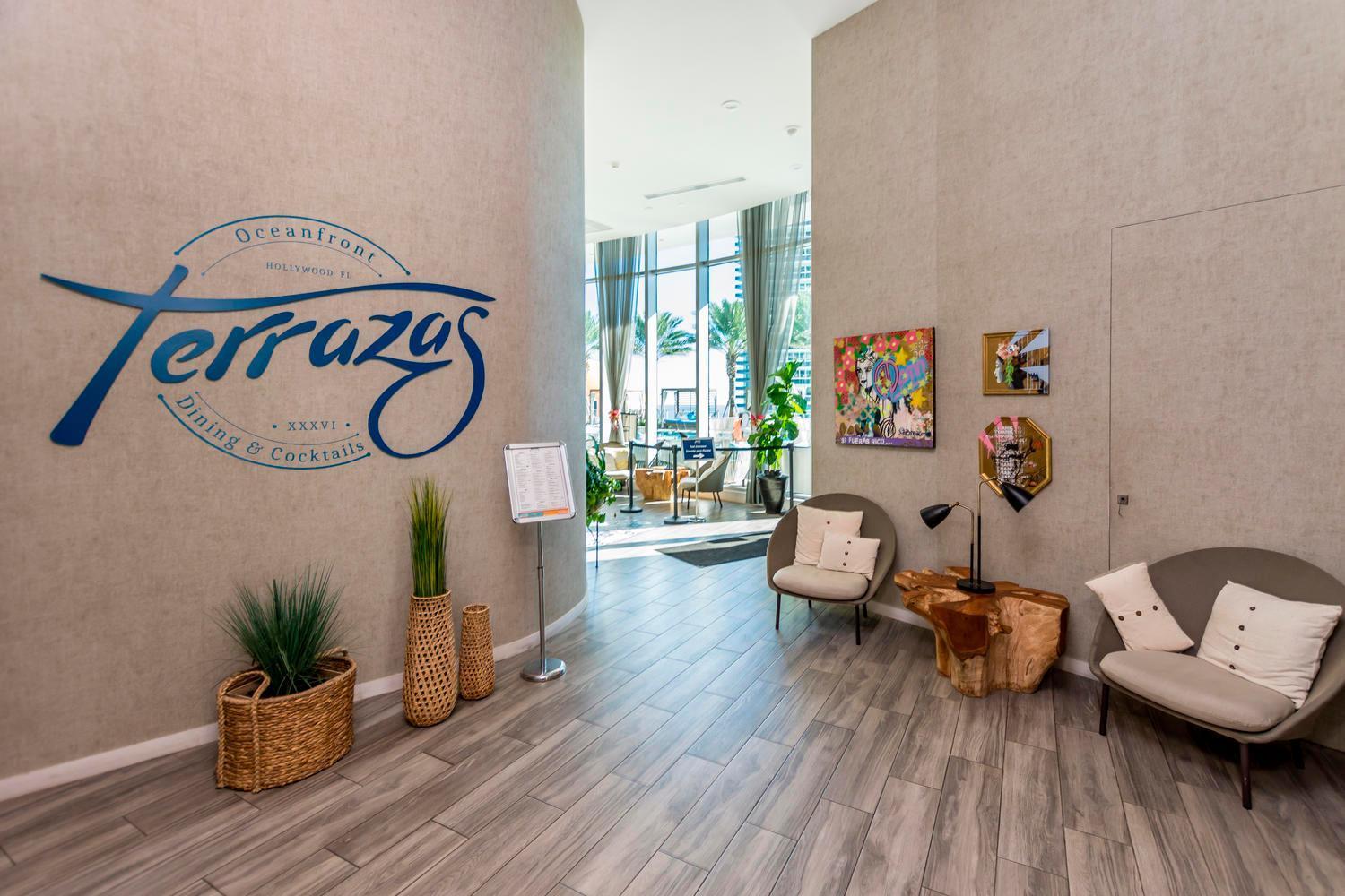 Wake Up To The Sound Of Waves In A Stylish Condo In A Luxury Resort Χόλιγουντ Εξωτερικό φωτογραφία