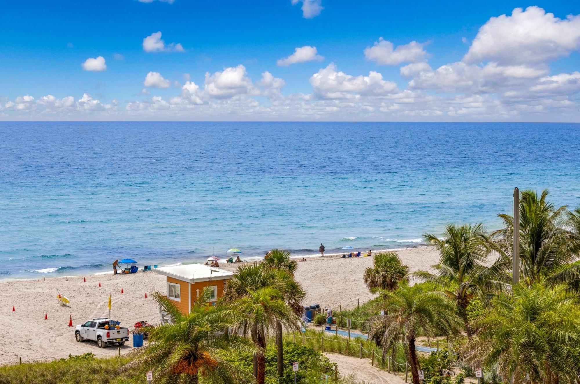 Wake Up To The Sound Of Waves In A Stylish Condo In A Luxury Resort Χόλιγουντ Εξωτερικό φωτογραφία