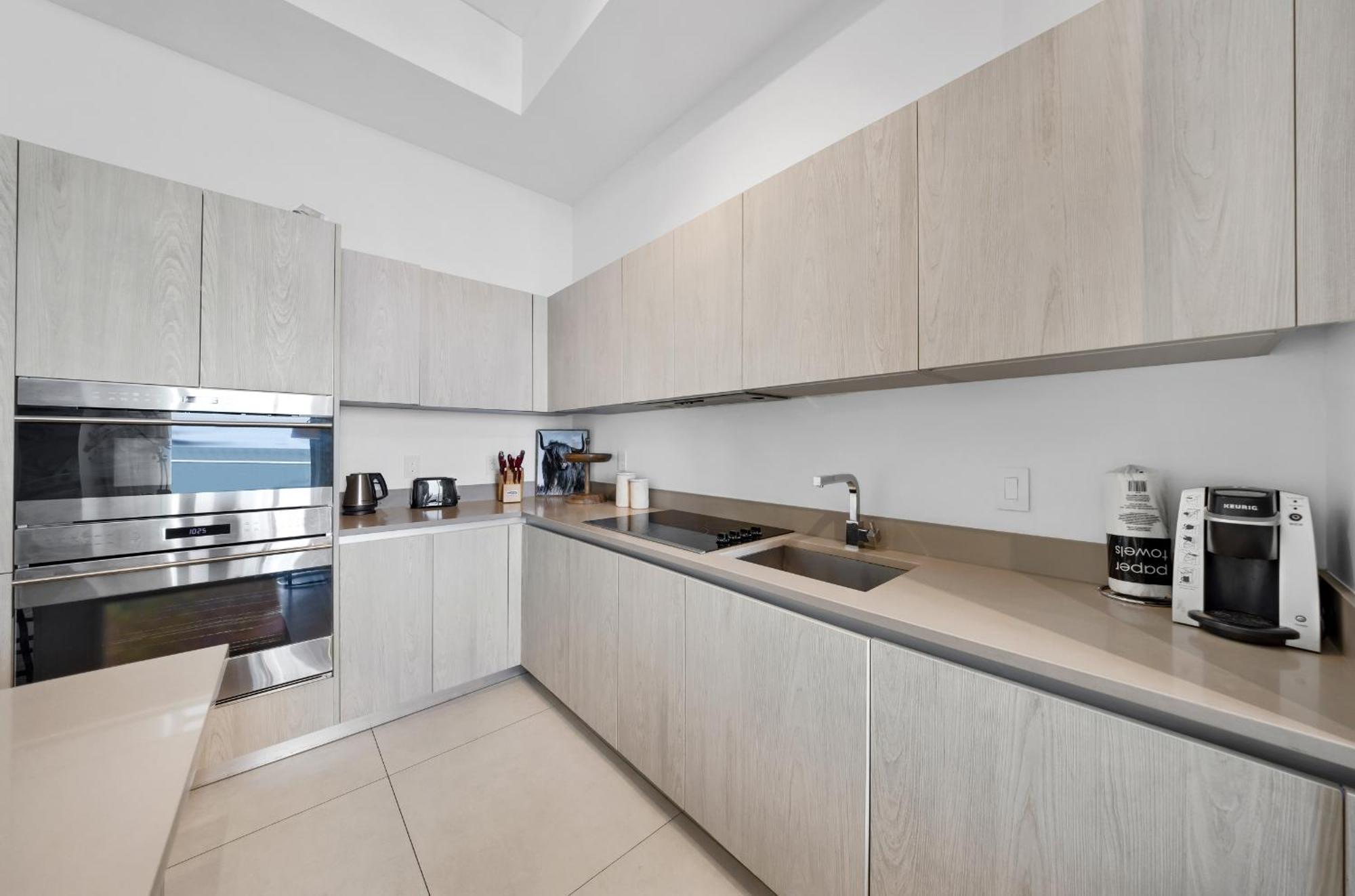Wake Up To The Sound Of Waves In A Stylish Condo In A Luxury Resort Χόλιγουντ Εξωτερικό φωτογραφία