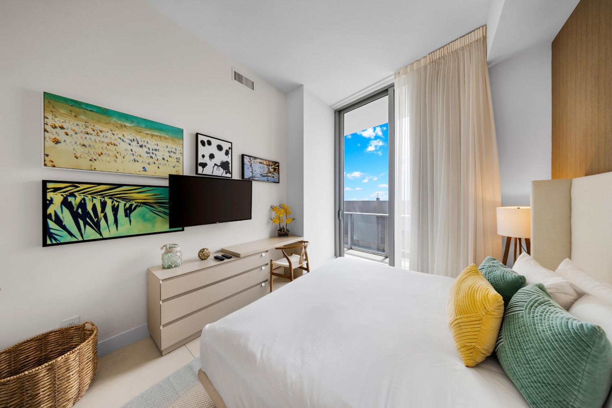 Wake Up To The Sound Of Waves In A Stylish Condo In A Luxury Resort Χόλιγουντ Εξωτερικό φωτογραφία